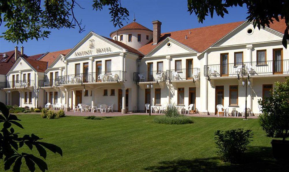 Ametiszt Hotel Harkány מראה חיצוני תמונה
