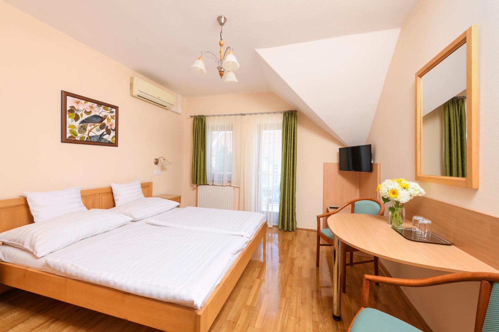 Ametiszt Hotel Harkány מראה חיצוני תמונה