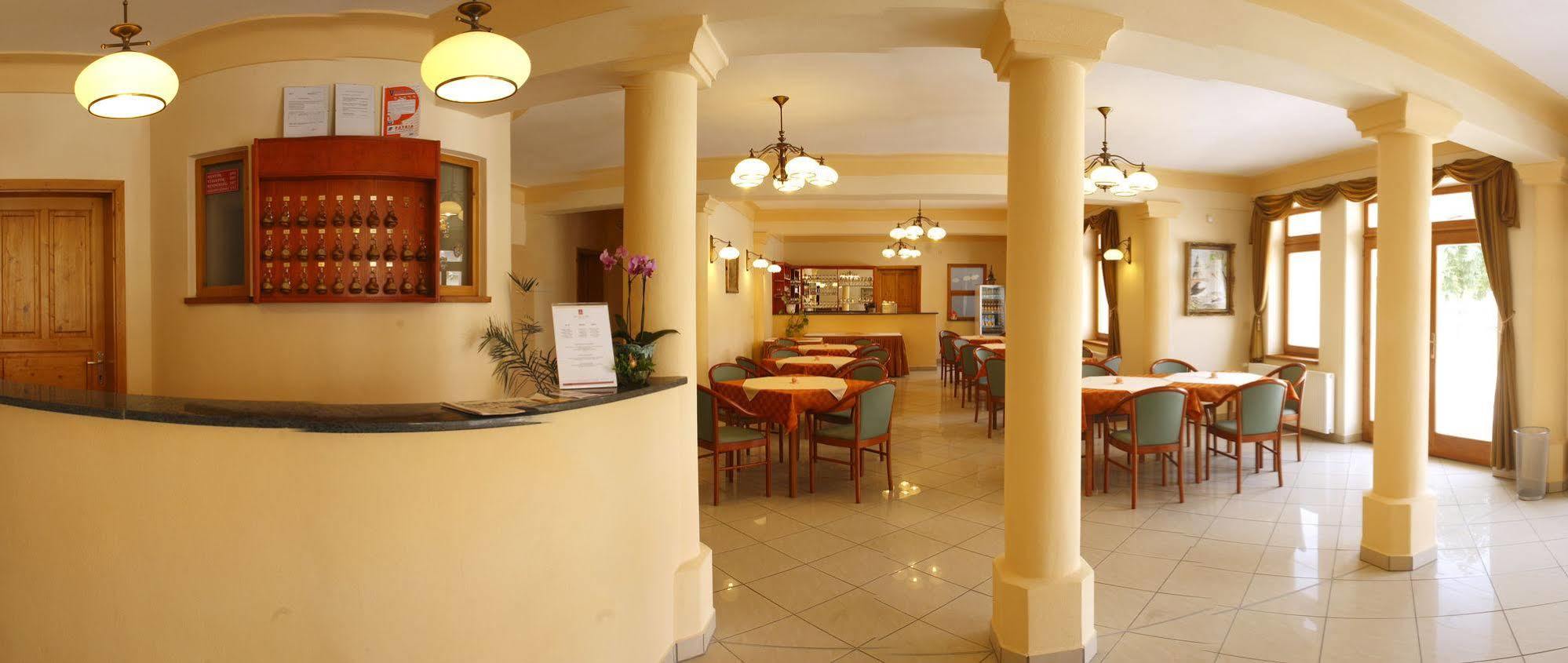 Ametiszt Hotel Harkány מראה פנימי תמונה