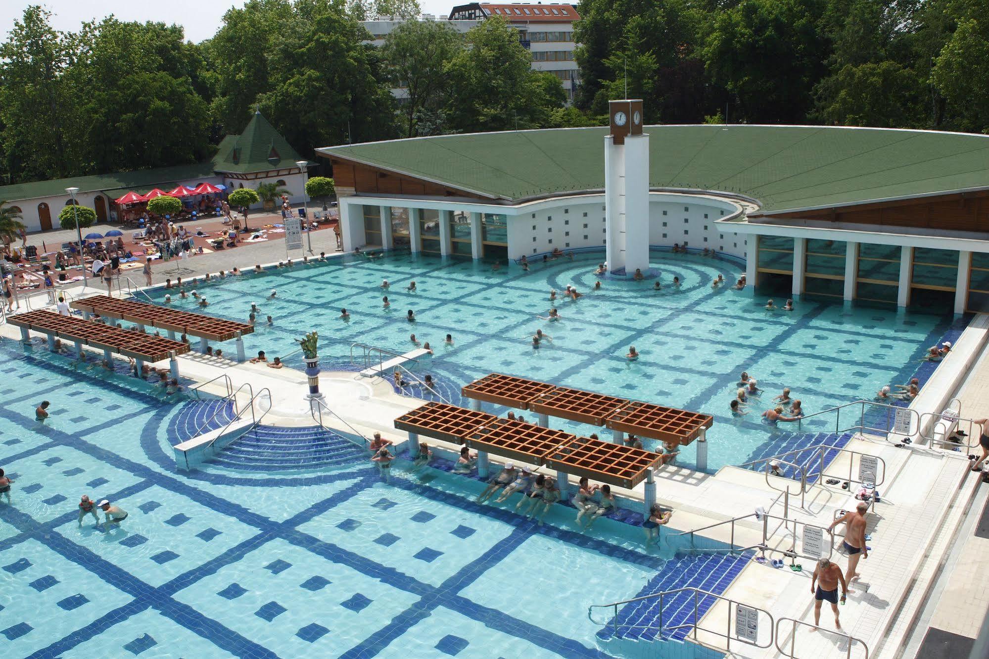 Ametiszt Hotel Harkány מראה חיצוני תמונה